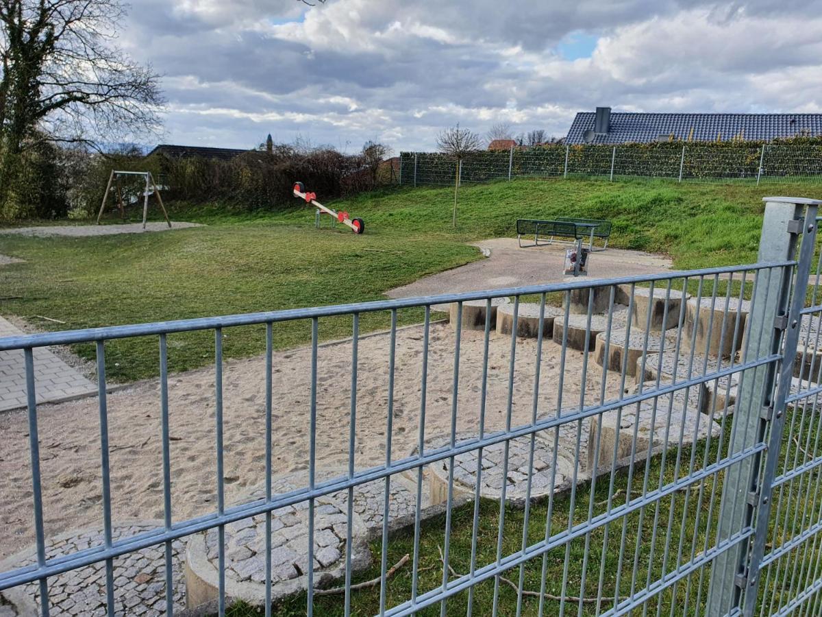 Ferienwohnung Zum Schlossblick Naehe Europa Park Mahlberg Bagian luar foto