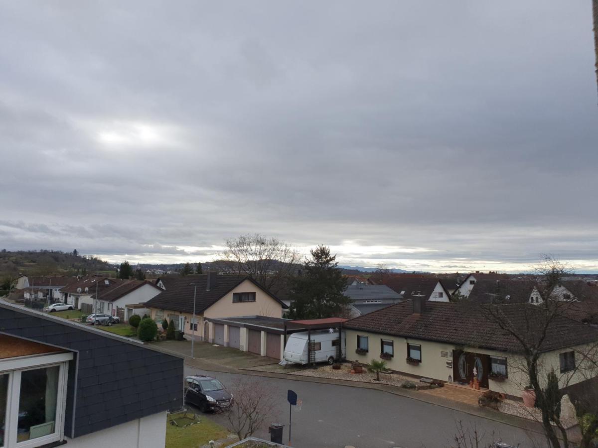 Ferienwohnung Zum Schlossblick Naehe Europa Park Mahlberg Bagian luar foto