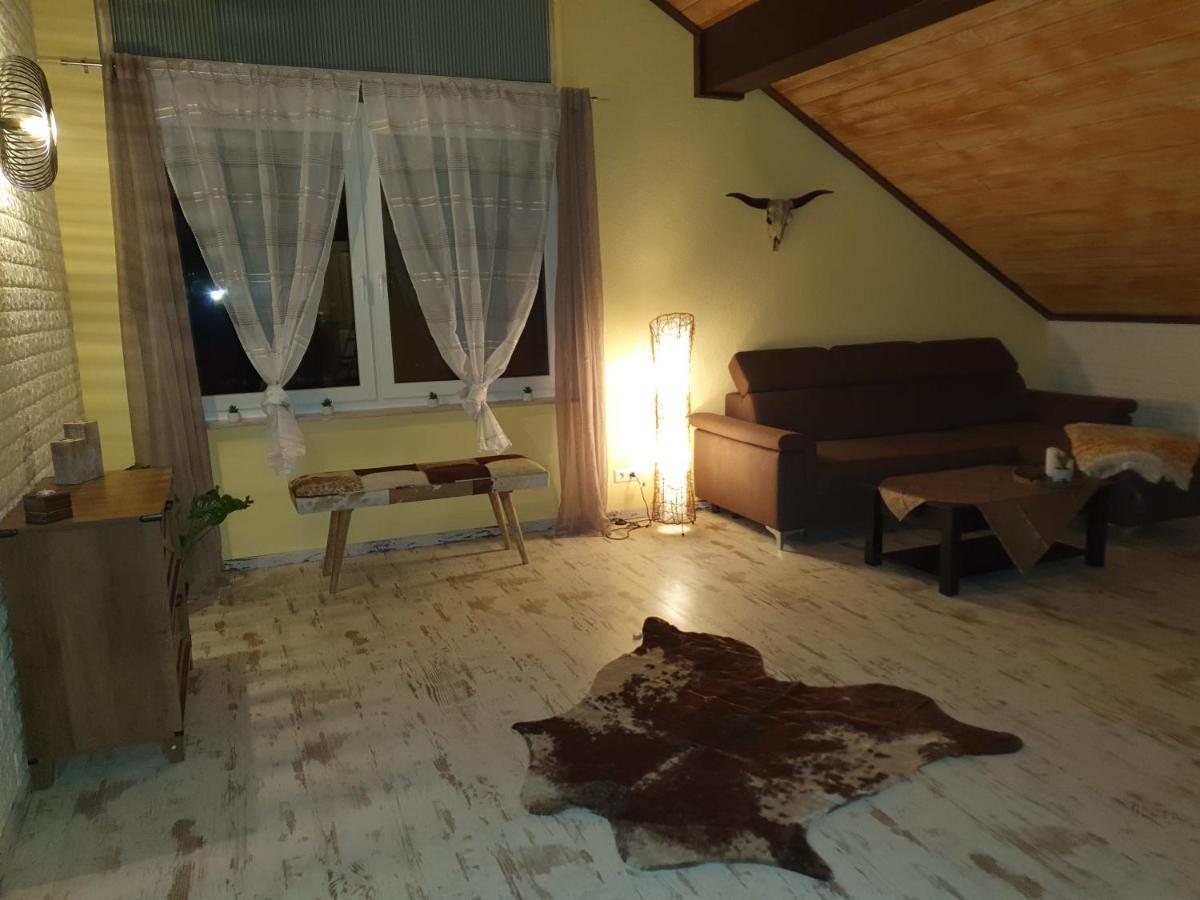 Ferienwohnung Zum Schlossblick Naehe Europa Park Mahlberg Bagian luar foto